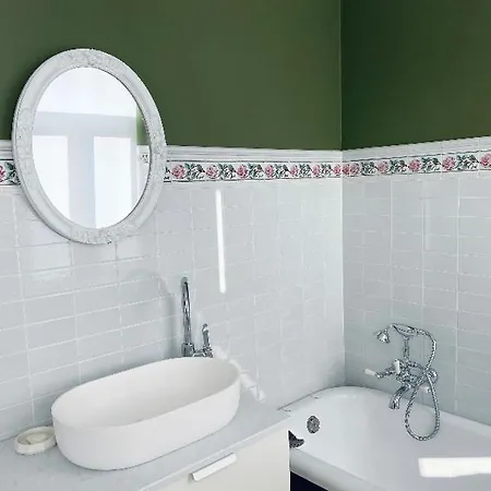 Prázdninový dům Cosy House 4p, Liege-mediacite, Free Parking *